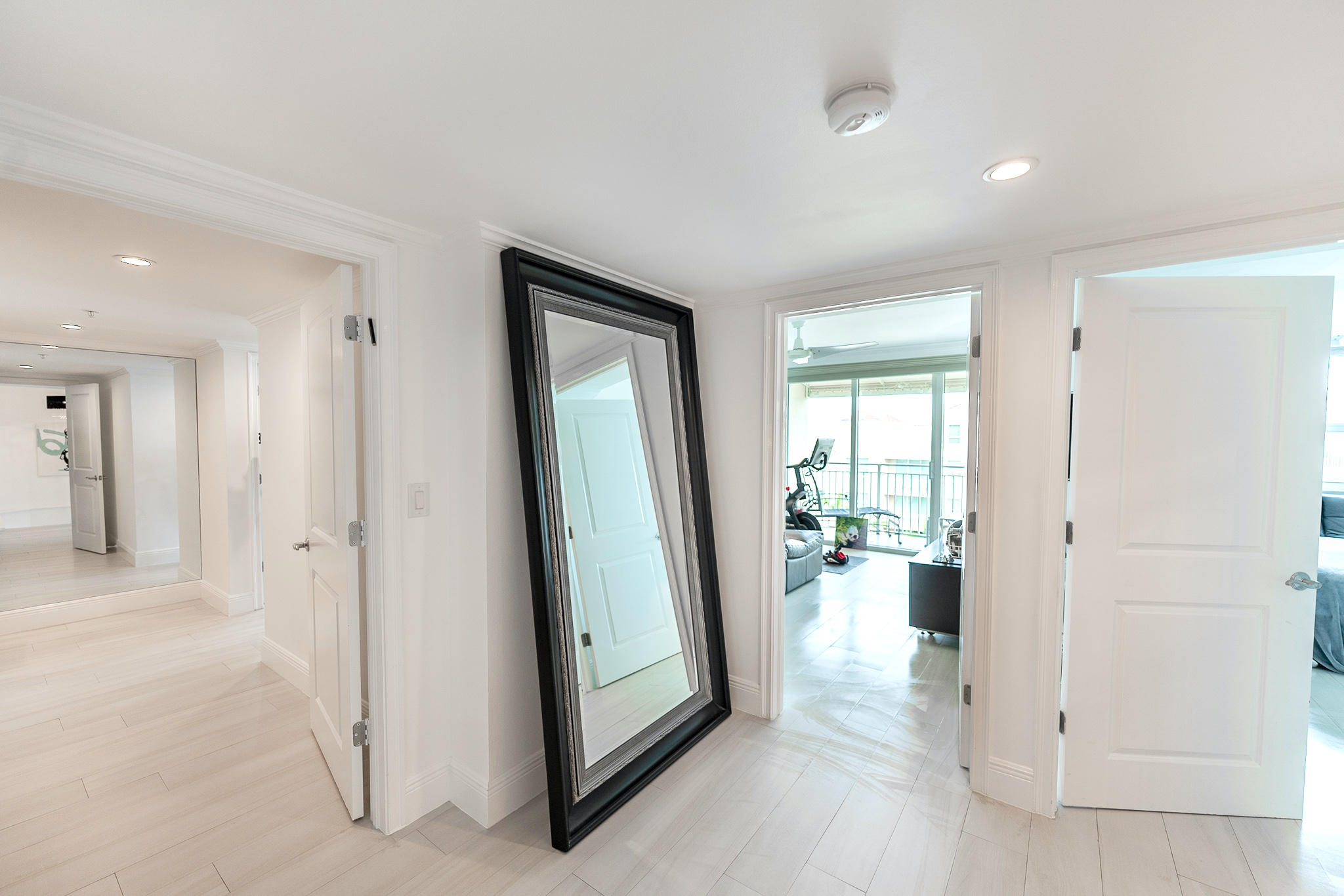 99 Southeast Mizner Boulevard, Unit PH 44 Boca Raton, FL 33432 - Photo 24 of 38 _7R30495-HDR