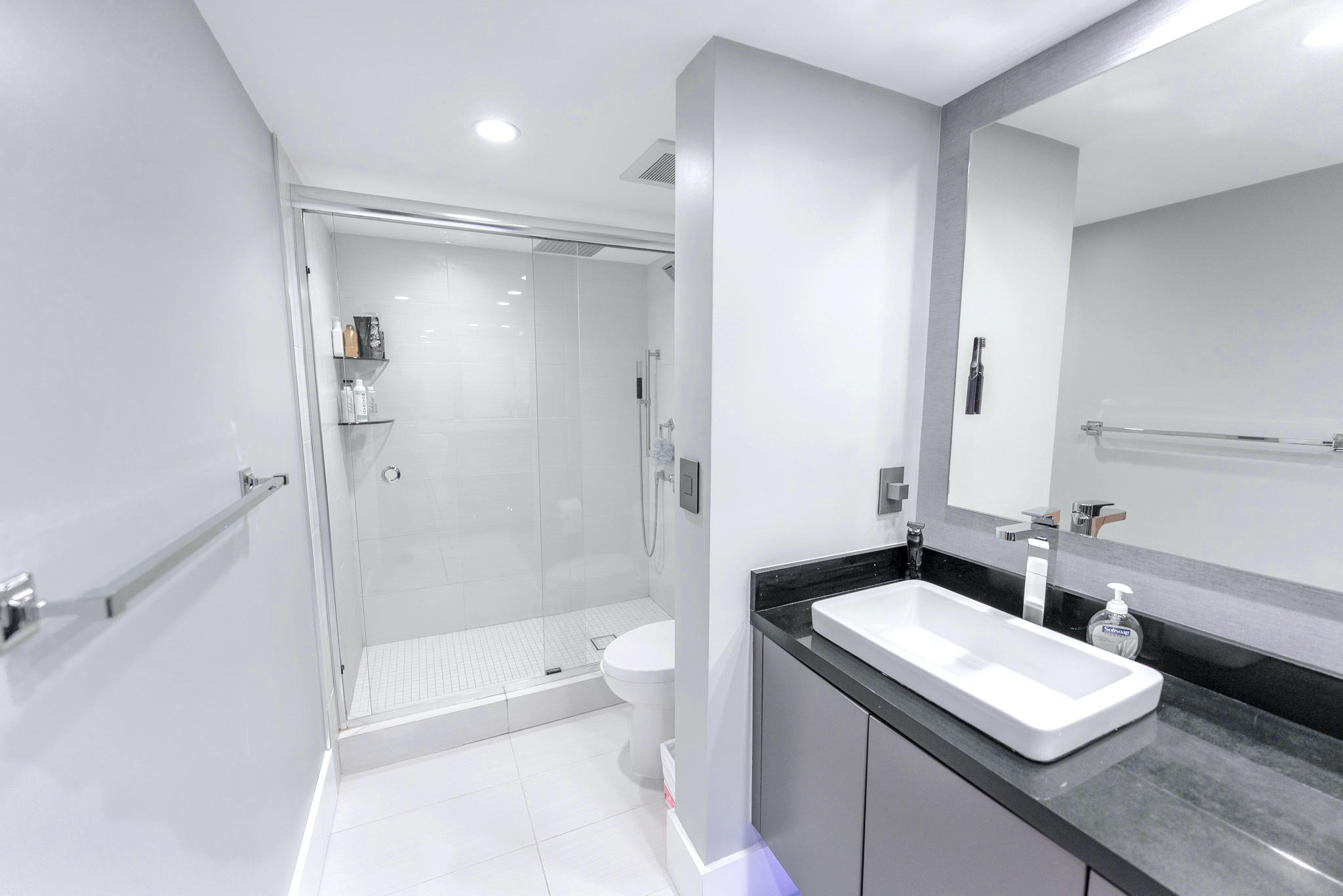 99 Southeast Mizner Boulevard, Unit PH 44 Boca Raton, FL 33432 - Photo 28 of 38 _7R30475-HDR