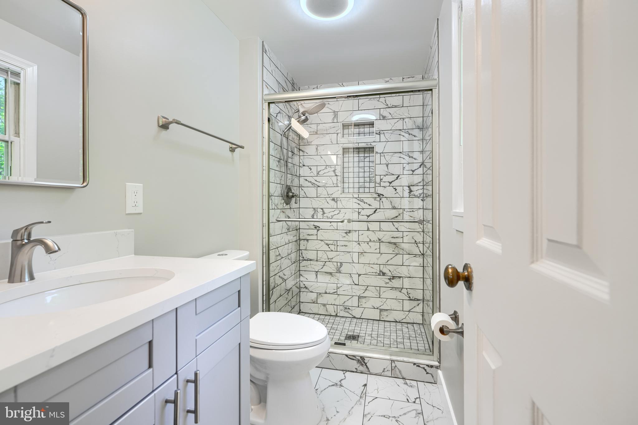 12 Jacobo Lane Baltimore, MD 21239 - Photo 30 of 73 Master Bathroom