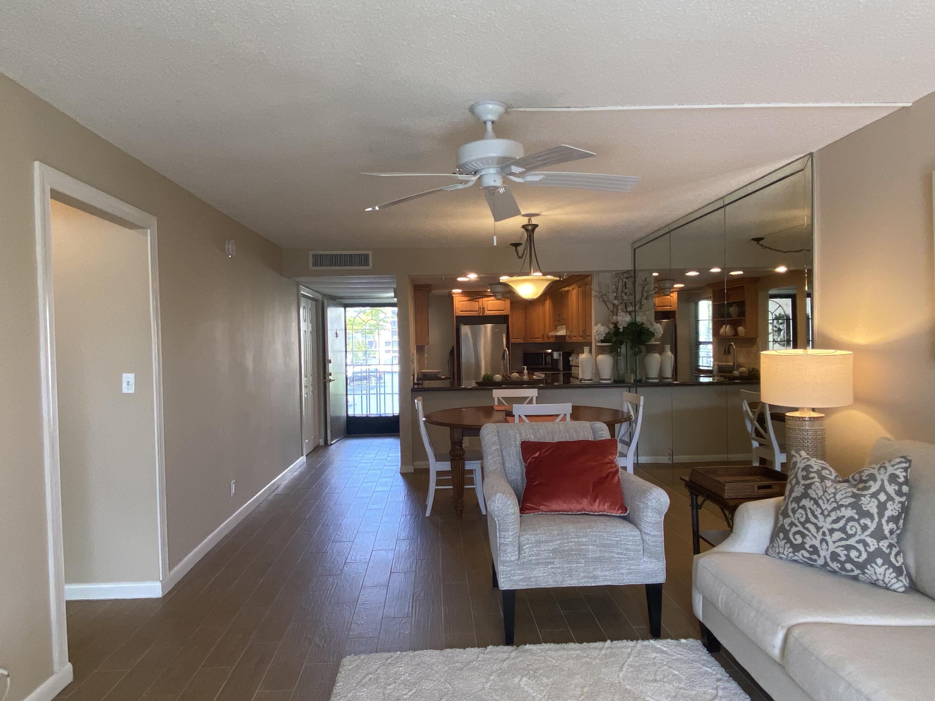 7 Royal Palm Way, Unit 202 Boca Raton, FL 33432 - Photo 13 of 51 IMG_2418
