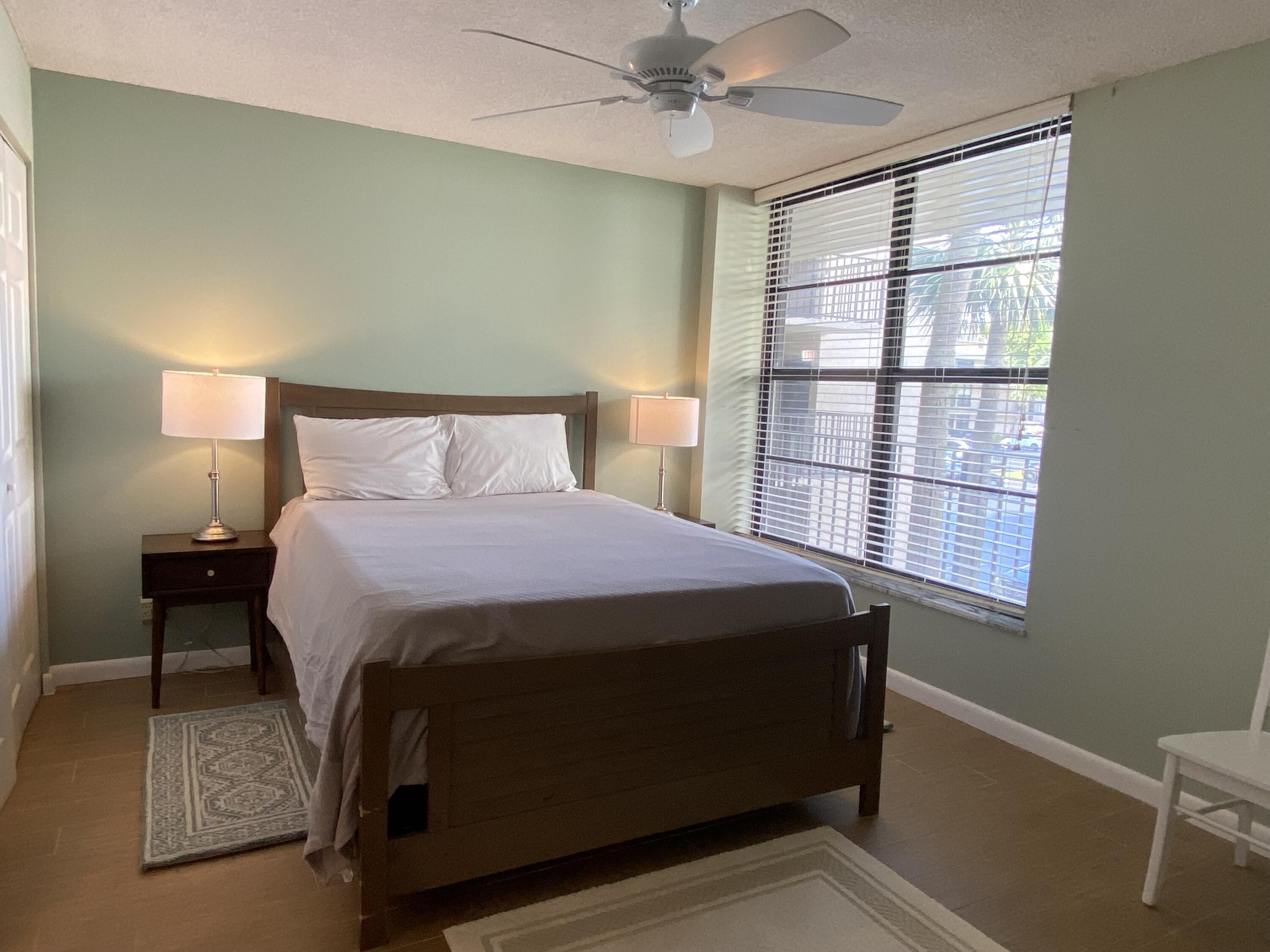 7 Royal Palm Way, Unit 202 Boca Raton, FL 33432 - Photo 26 of 51 IMG_2439