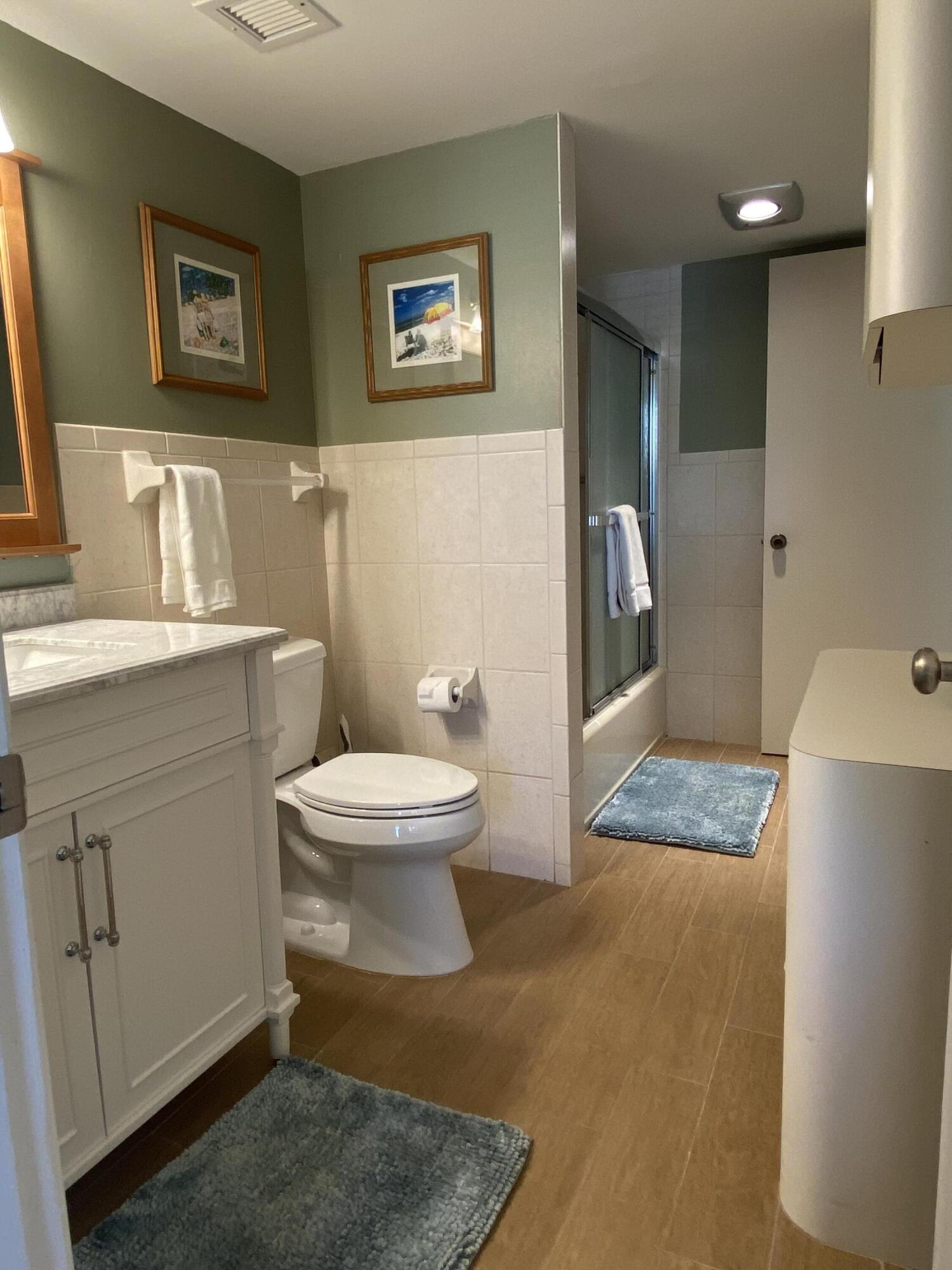 7 Royal Palm Way, Unit 202 Boca Raton, FL 33432 - Photo 29 of 51 IMG_2443