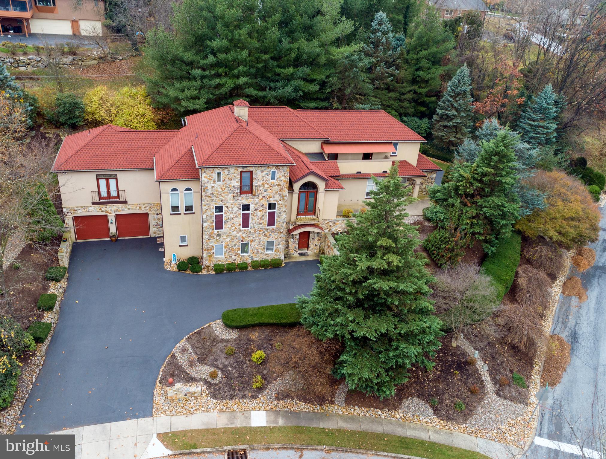 101 Robert Drive Reading, PA 19610 - Photo 2 of 118 Front