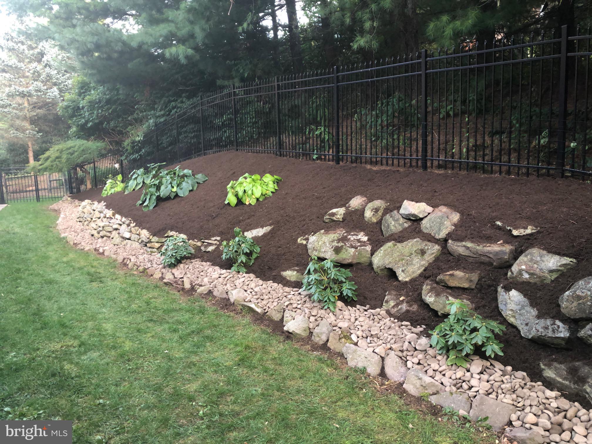 101 Robert Drive Reading, PA 19610 - Photo 27 of 118 Rear Yard