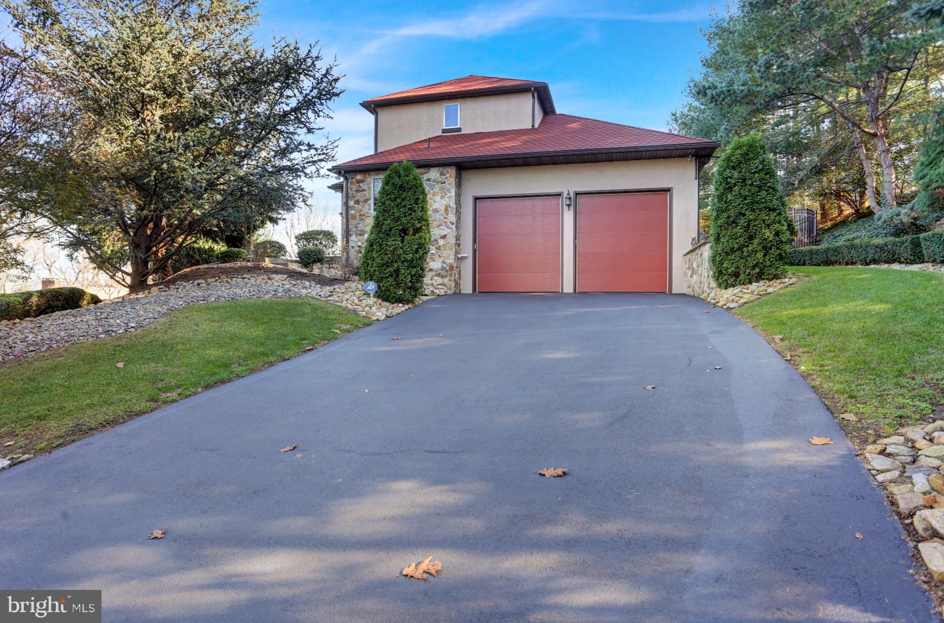 101 Robert Drive Reading, PA 19610 - Photo 31 of 118 a view of a house with a yard