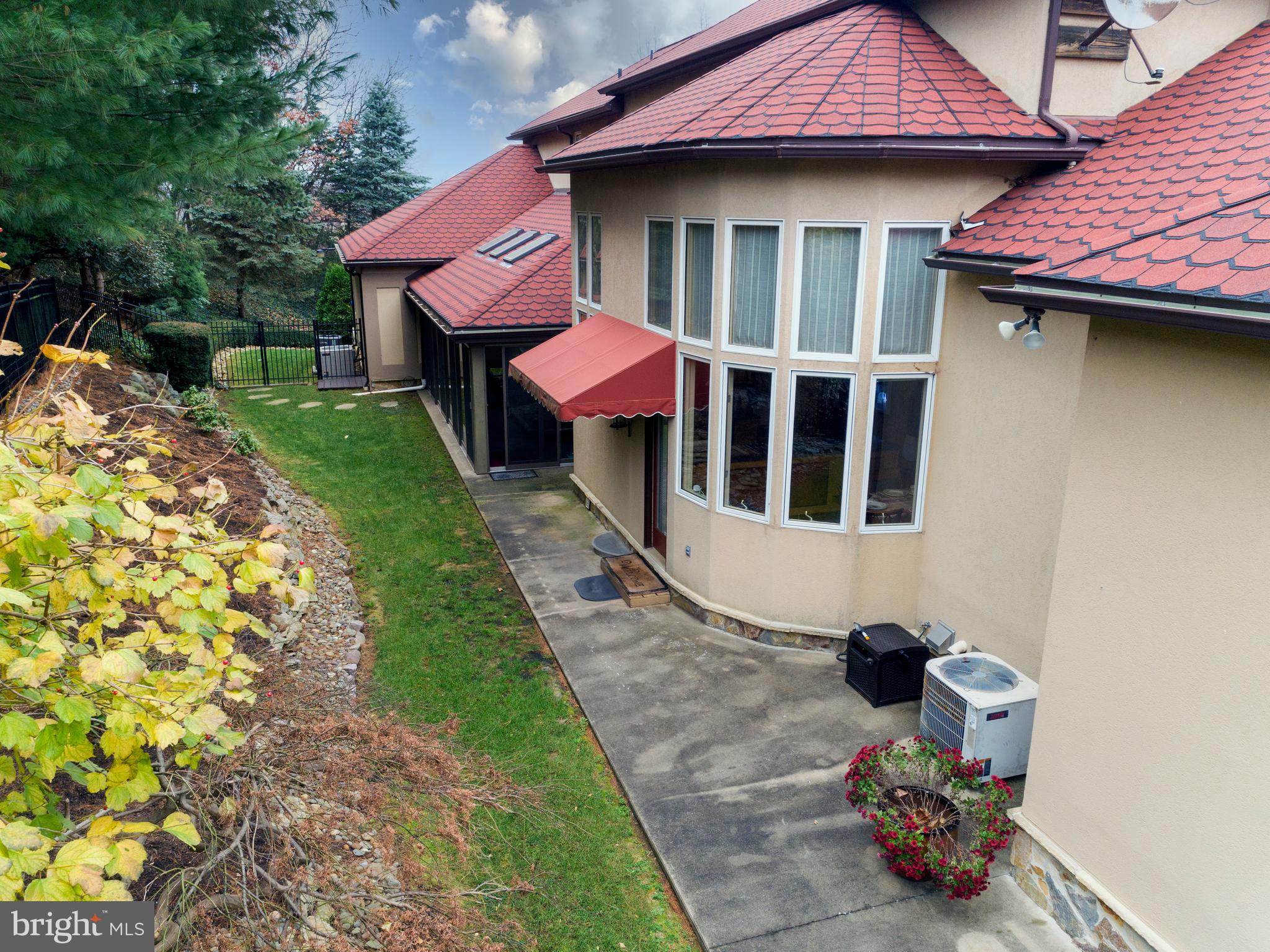 101 Robert Drive Reading, PA 19610 - Photo 48 of 118 Back of Home