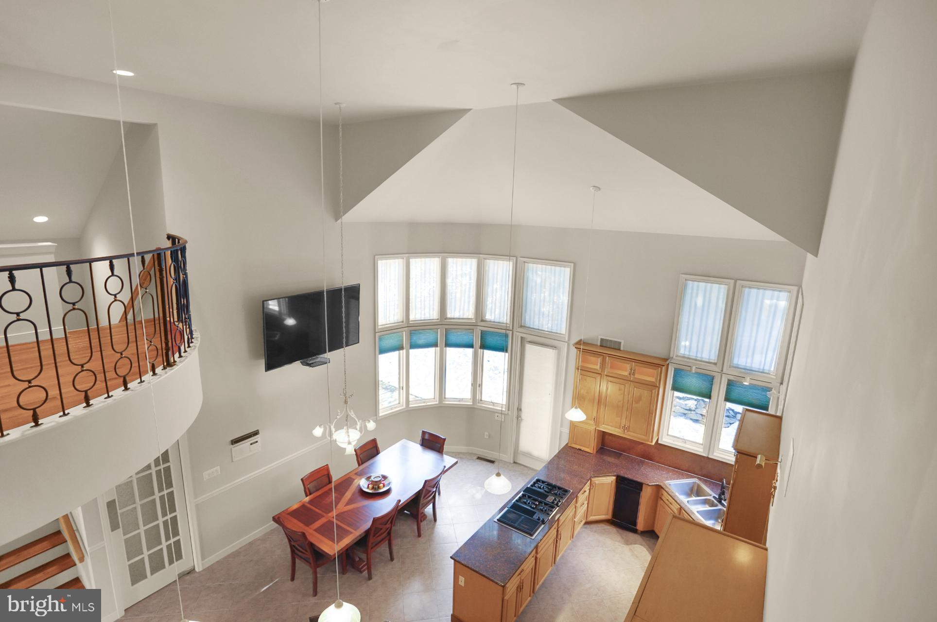 101 Robert Drive Reading, PA 19610 - Photo 93 of 118 a living room with furniture and a large window