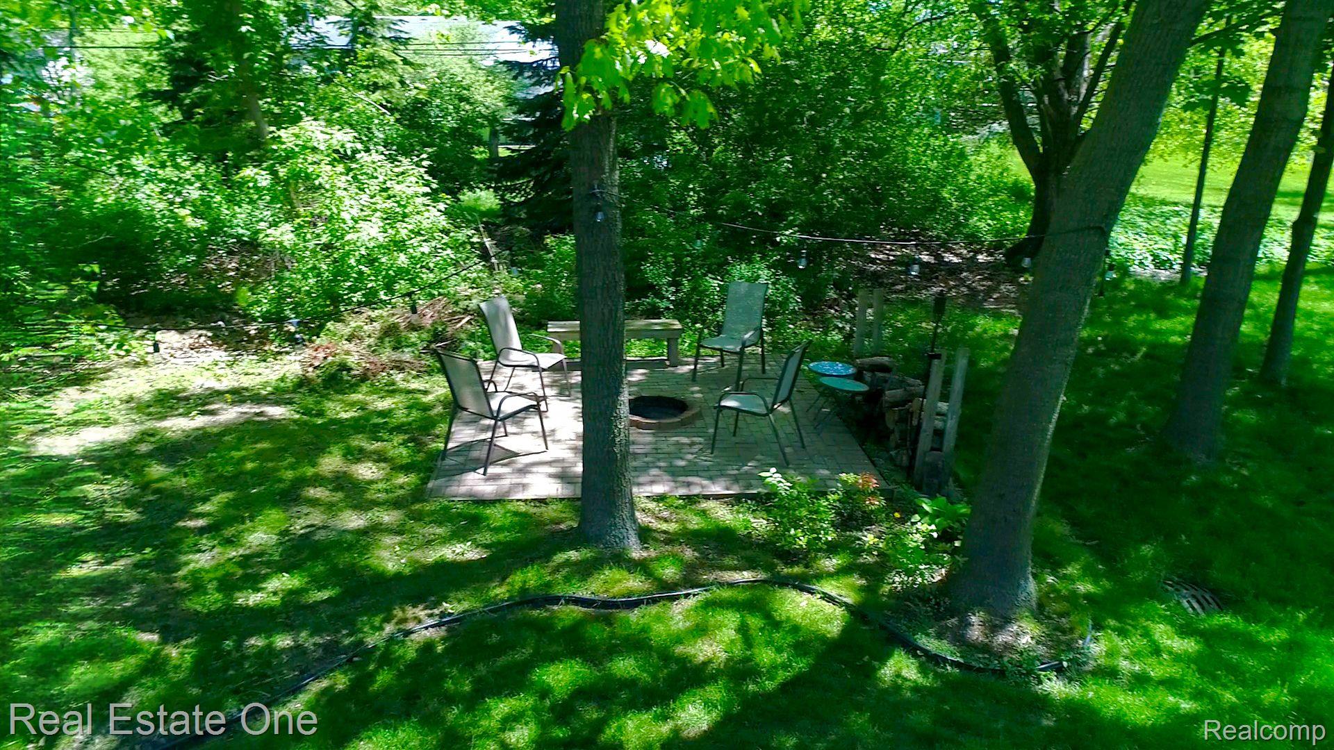 2817 Long Meadow Lane Rochester, MI 48307 - Photo 52 of 57 Gallery Image 52