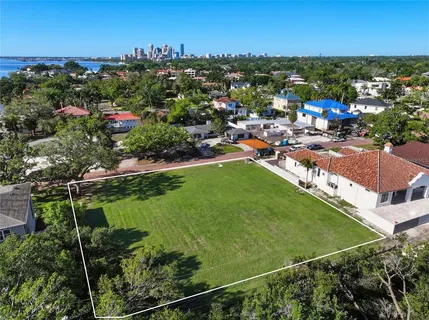 $2,400,000 | 300 Rafael Boulevard Northeast, St. Petersburg, FL 33704
