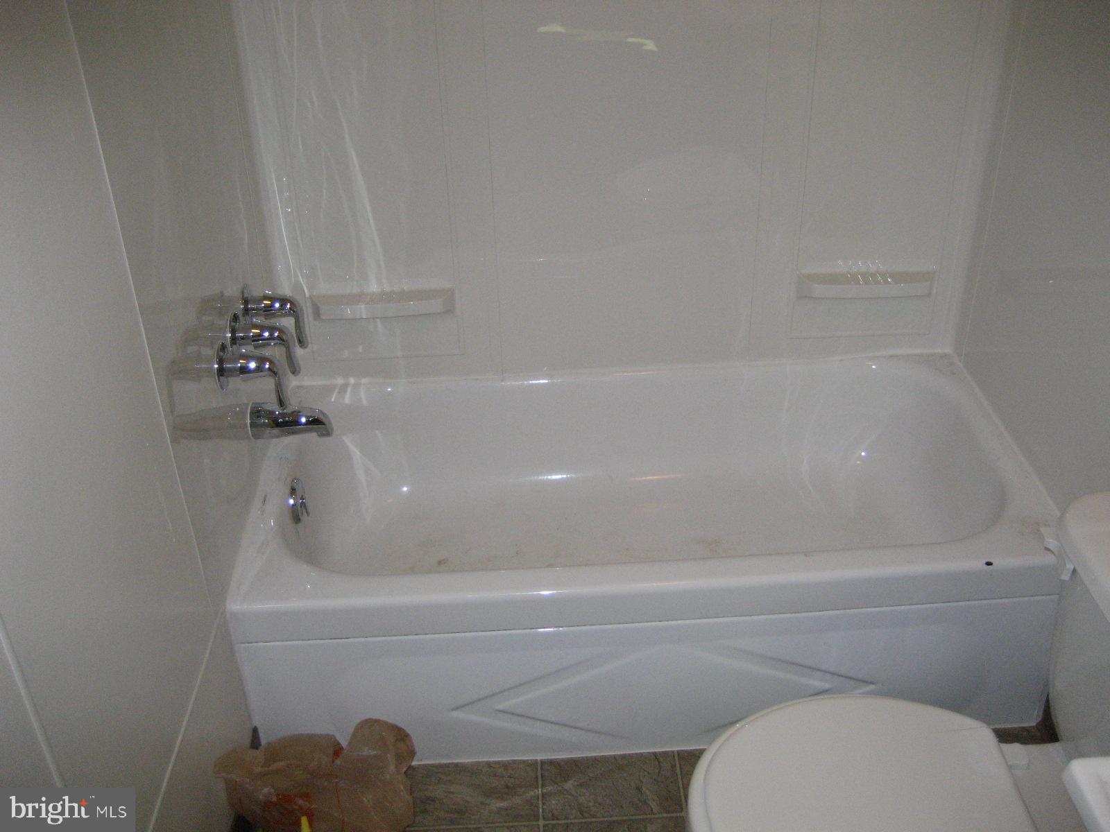 2924 West Octagon Road Camden, NJ 08104 - Photo 11 of 16 Gallery Image 11
