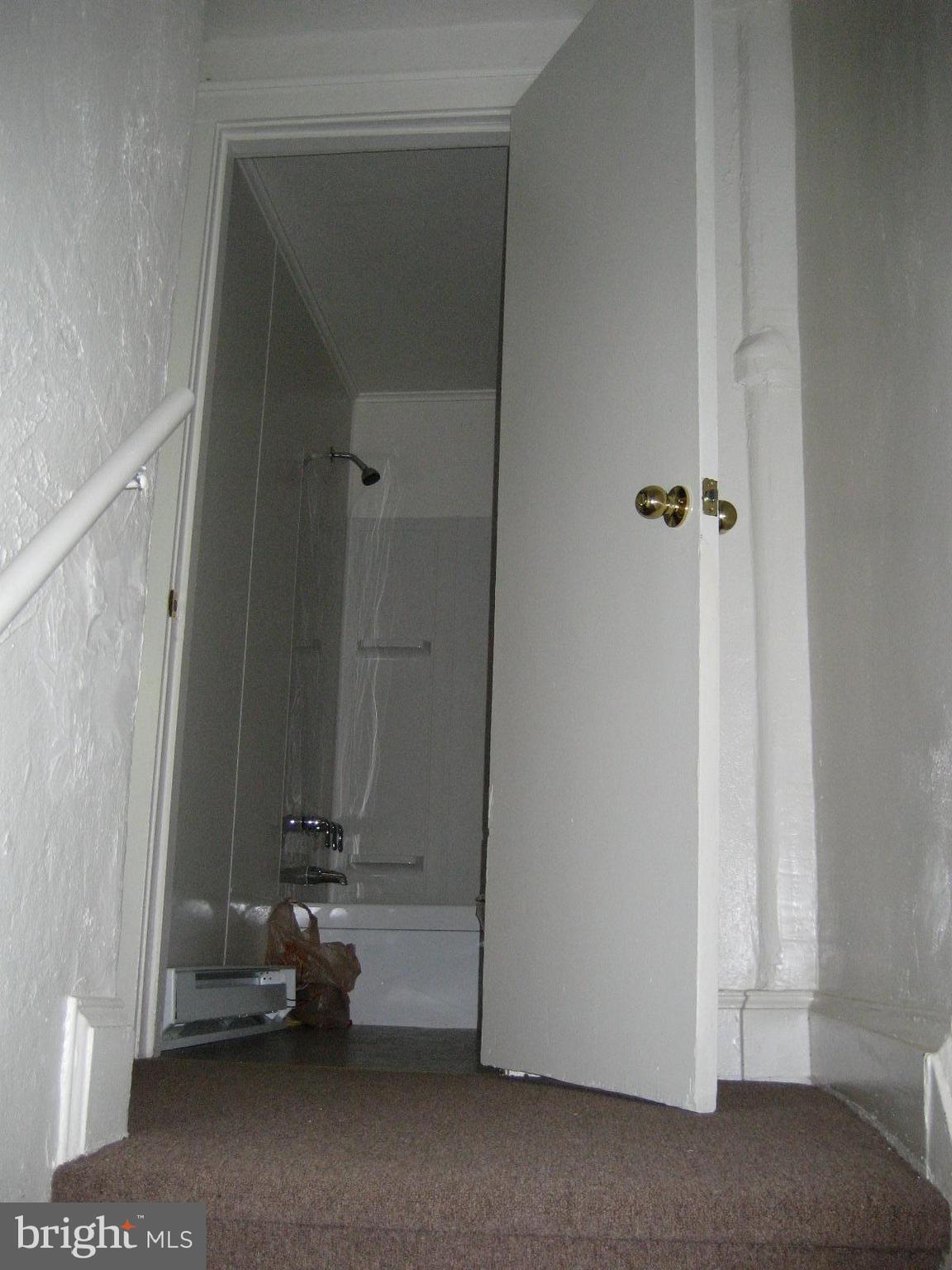 2924 West Octagon Road Camden, NJ 08104 - Photo 8 of 16 Gallery Image 8