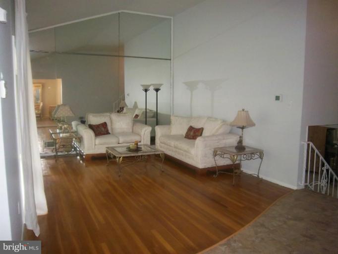 1308 Robin Road Pikesville, MD 21208 - Photo 3 of 15 Living Room
