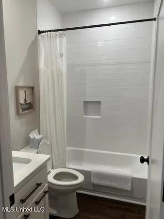 $339,000 | 186 East South Street, Hernando, MS 38632