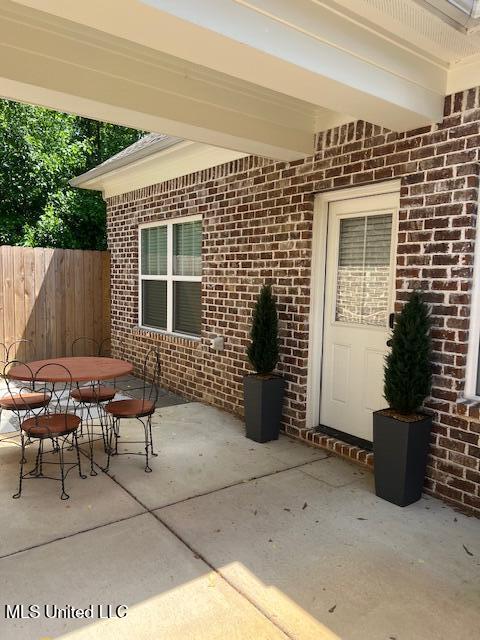 186 East South Street Hernando, MS 38632 - Photo 3 of 29 IMG_9117