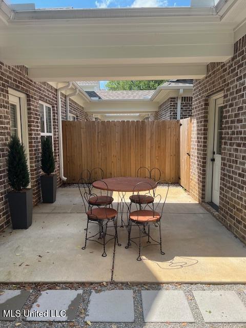 186 East South Street Hernando, MS 38632 - Photo 5 of 29 IMG_9119