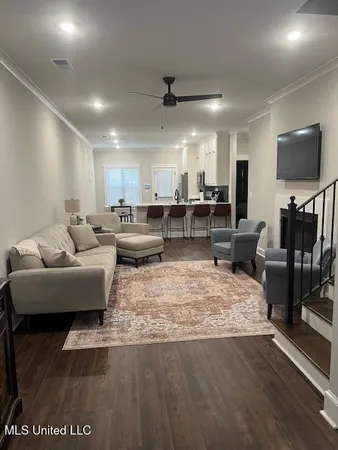 $339,000 | 186 East South Street, Hernando, MS 38632