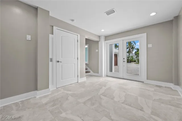 a view of entryway and hall