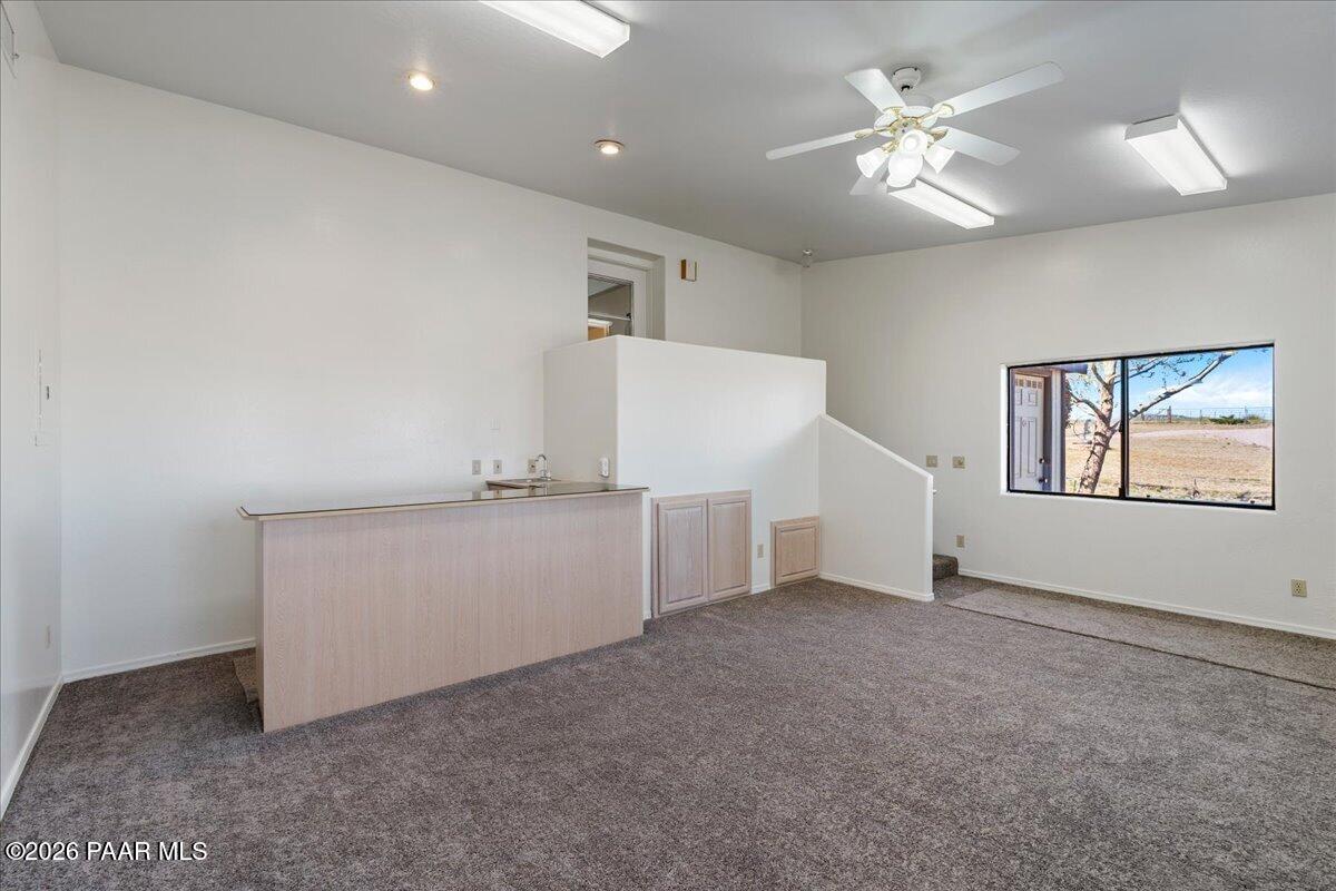 1445 South Table Mountain Road Chino Valley, AZ 86323 - Photo 19 of 73 19-Family Room with Wet Bar