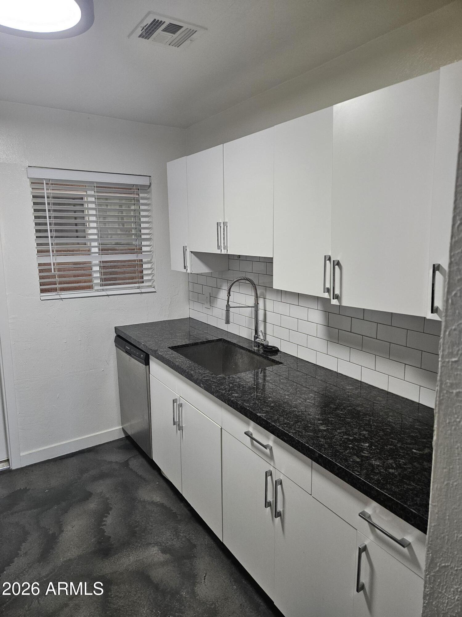1504 East Rovey Avenue, Unit 1A Phoenix, AZ 85014 - Photo 8 of 24