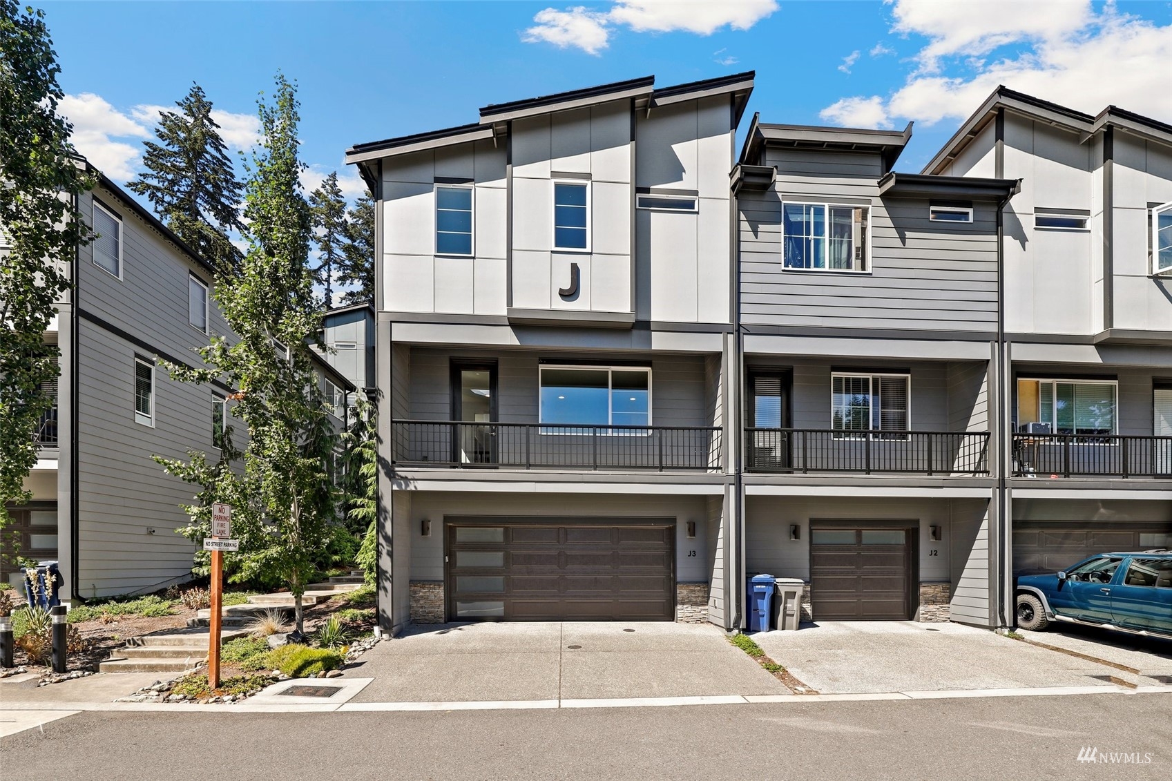 1325 Seattle Hill Road, Unit J3 Bothell, WA 98012 - Photo 2 of 40