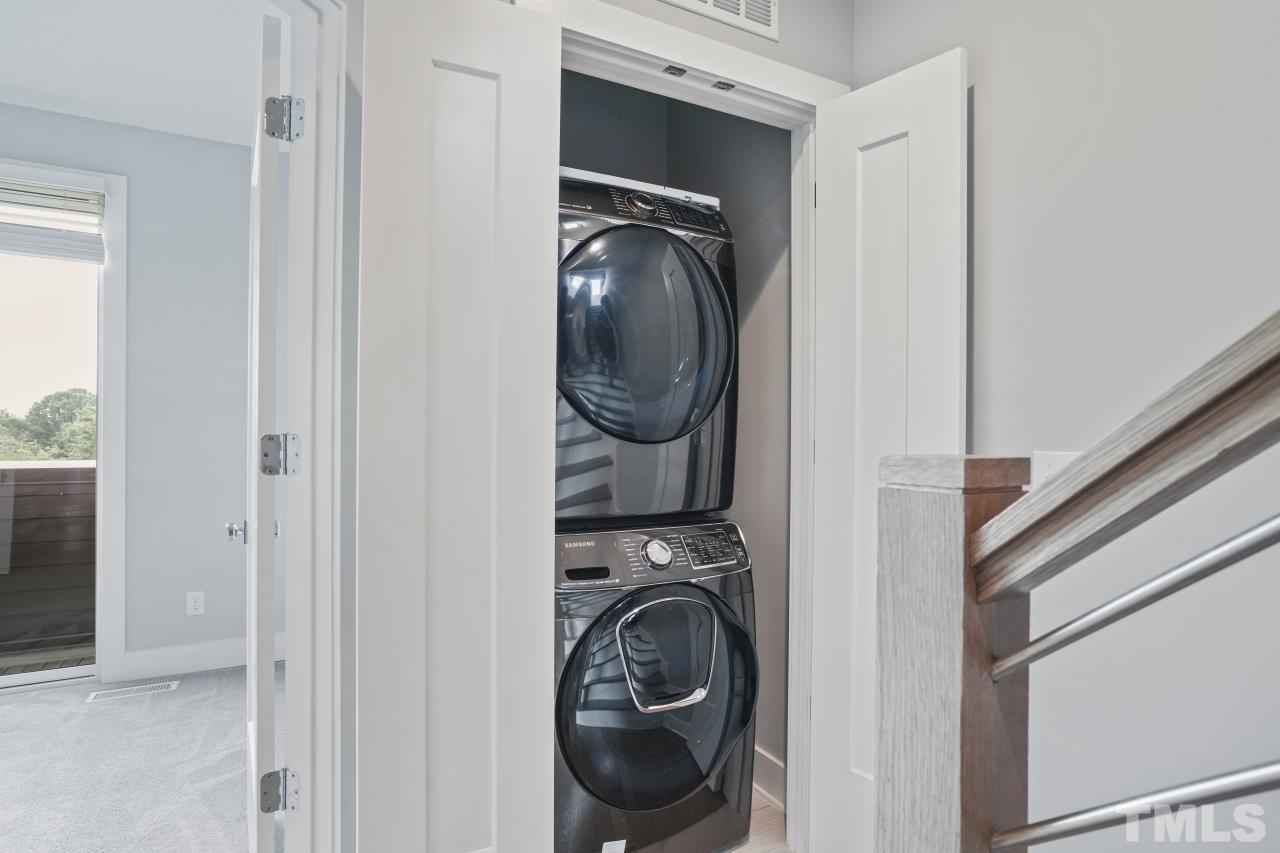 514 West South Street Raleigh, NC 27601 - Photo 29 of 41 a utility room with dryer and washer