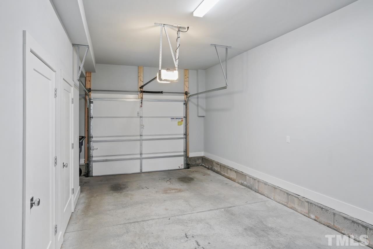 514 West South Street Raleigh, NC 27601 - Photo 36 of 41 a view of room that has a white walls
