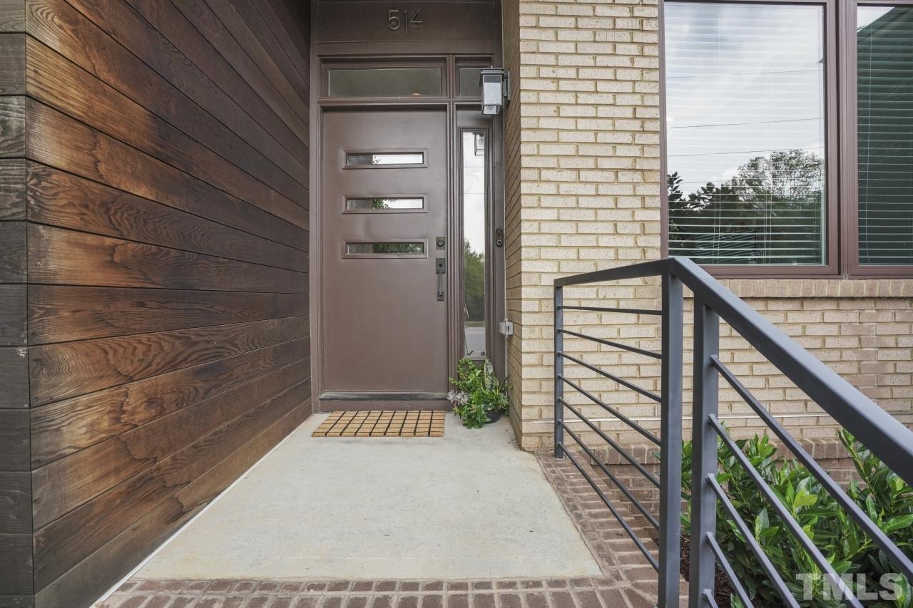 514 West South Street Raleigh, NC 27601 - Photo 5 of 41 a view of wooden balcony