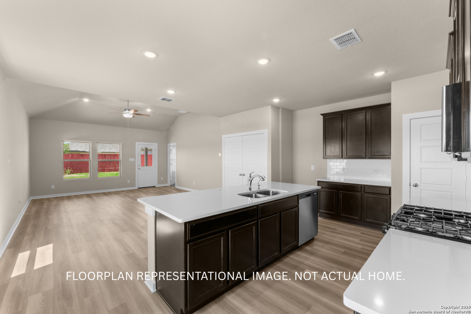 10423 Hotspur Road Converse, TX 78109 - Photo 12 of 27