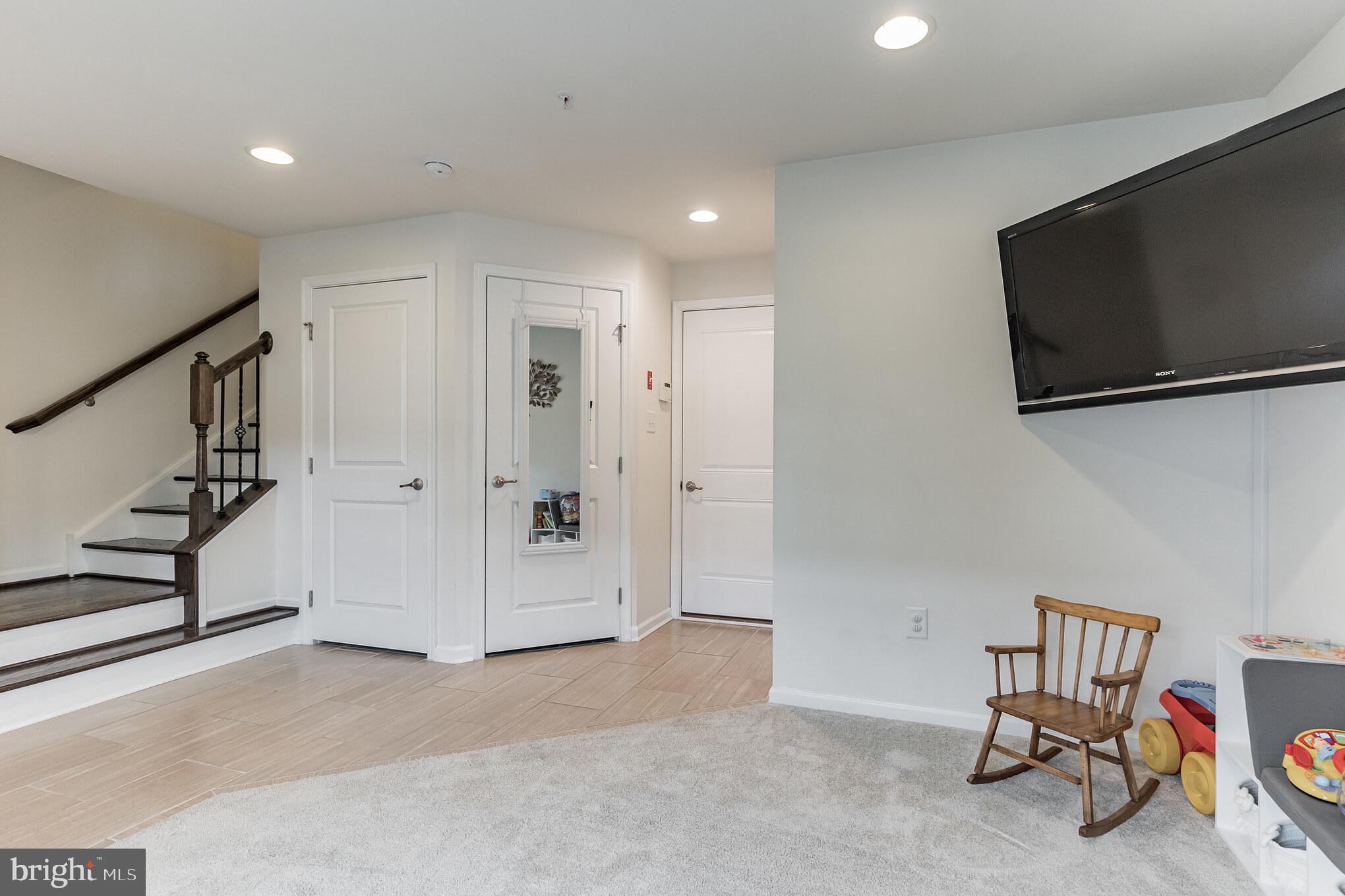 412 Lopata Road Phoenixville, PA 19460 - Photo 4 of 23 Gallery Image 4
