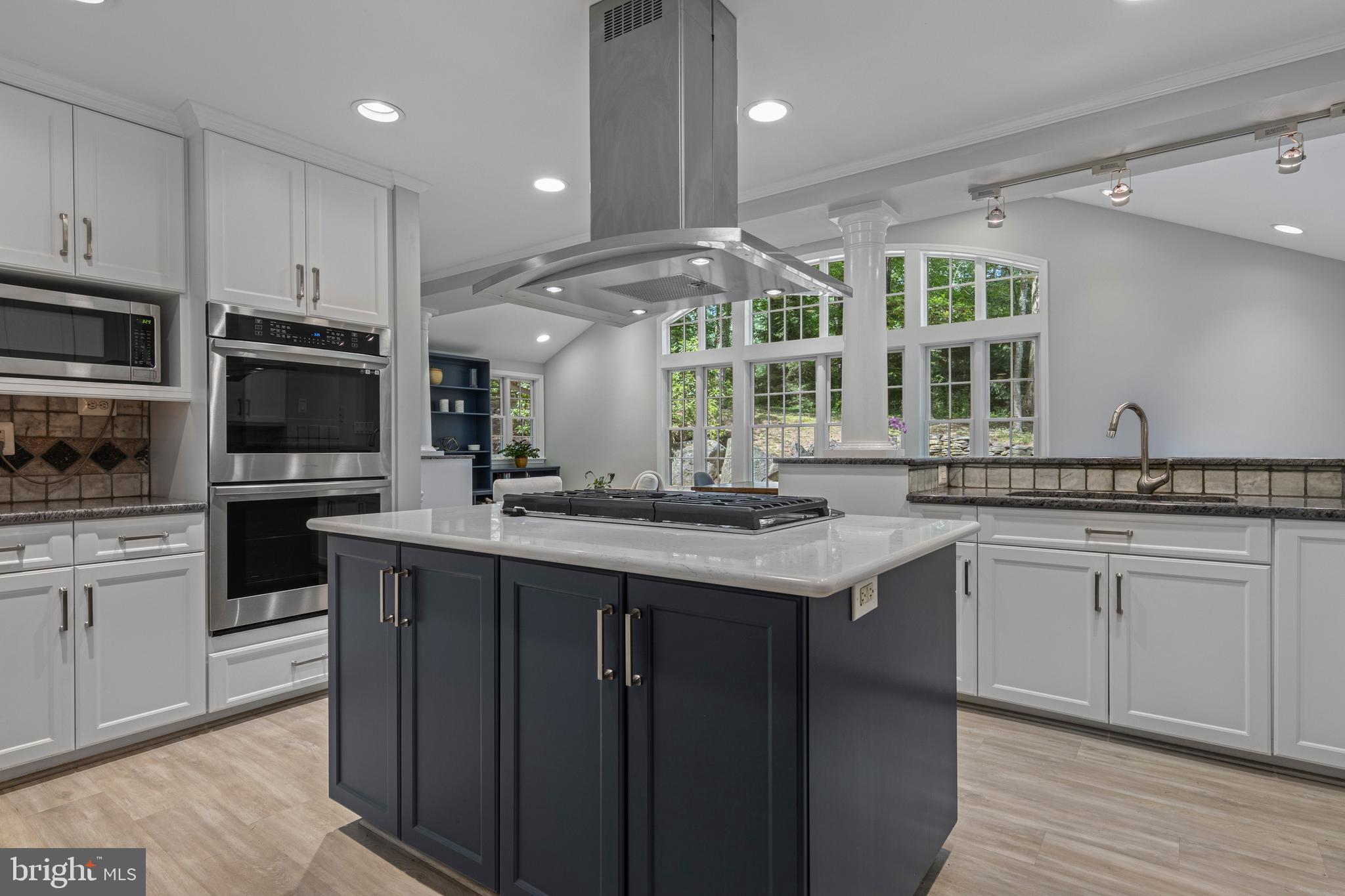 13 Weirwood Road Wayne, PA 19087 - Photo 19 of 61 Custom white cabinets, countertops and double oven