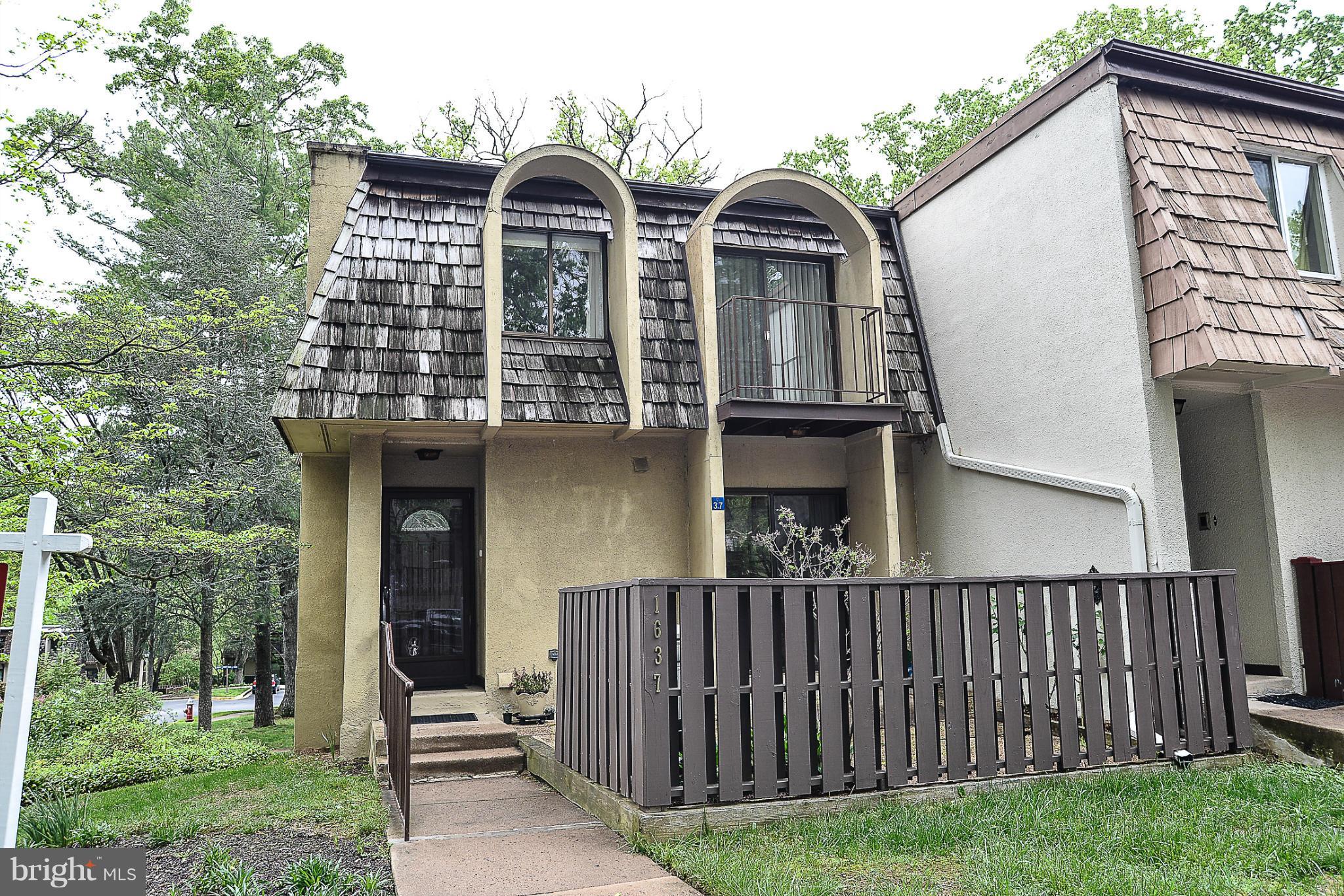 1637 Valencia Way Reston, VA 20190 - Photo 1 of 30 Front of Home