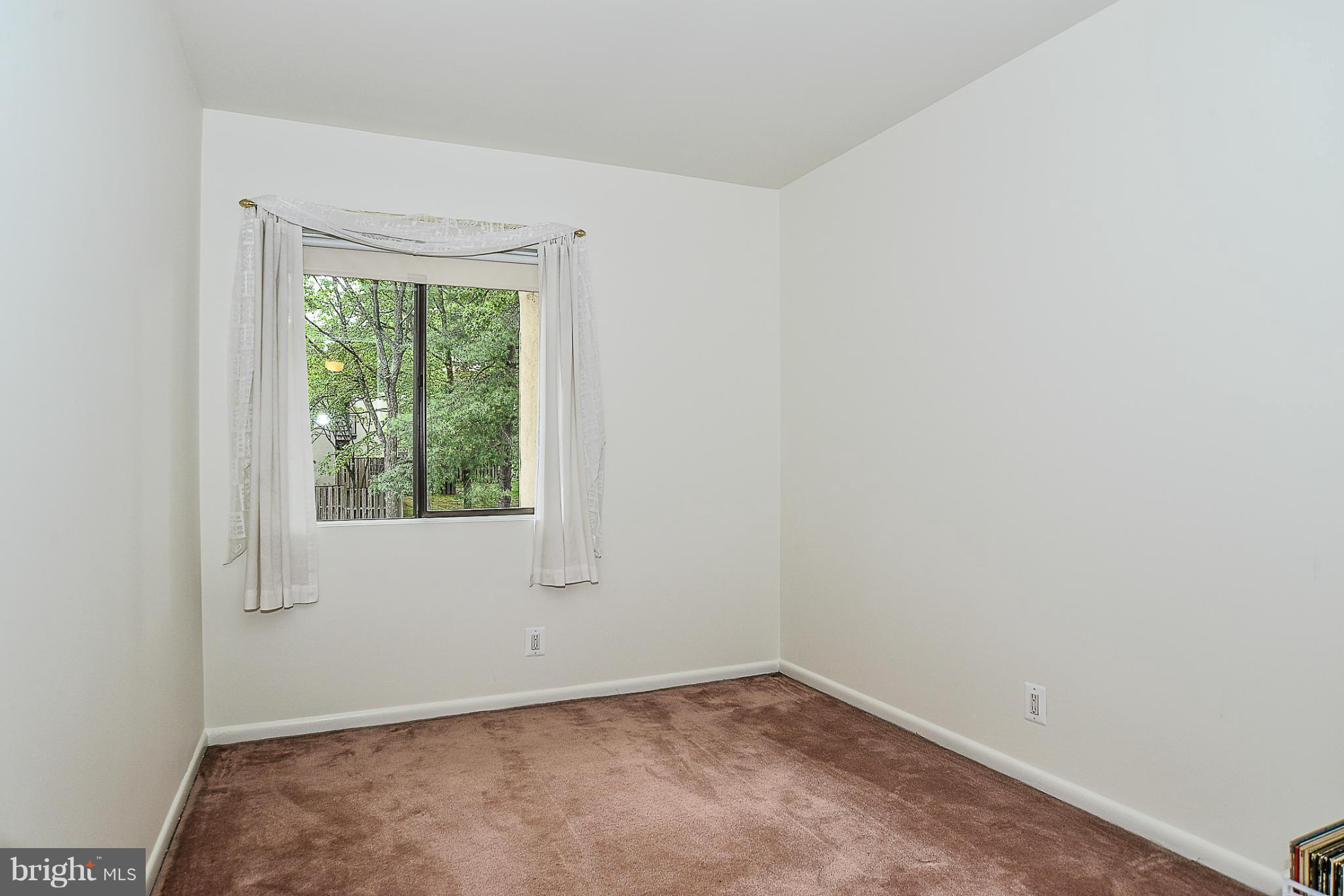 1637 Valencia Way Reston, VA 20190 - Photo 16 of 30 Bedroom