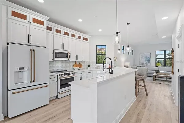 $3,995 | 6418 Margarita Shores Lane, Apollo Beach, FL 33572