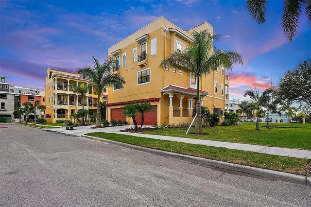 $3,995 | 6418 Margarita Shores Lane, Apollo Beach, FL 33572