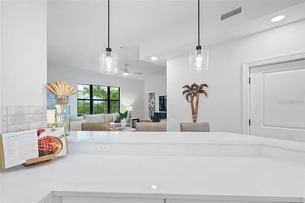 $3,995 | 6418 Margarita Shores Lane, Apollo Beach, FL 33572