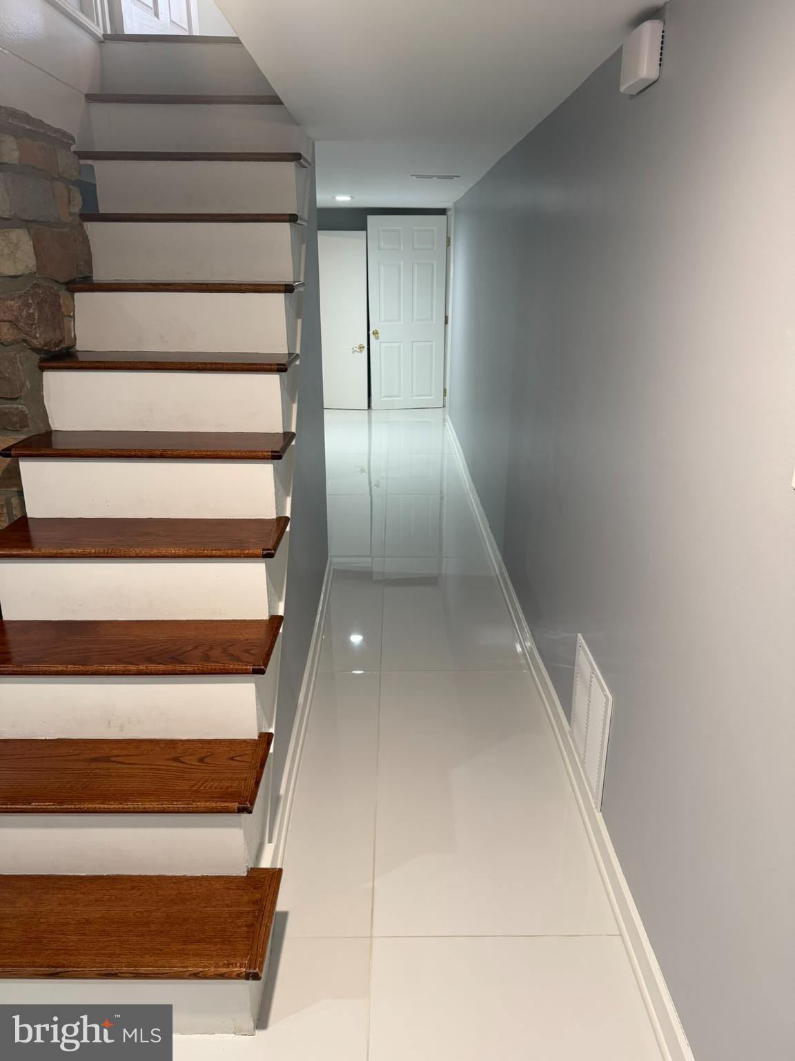 8101 Large Street Philadelphia, PA 19152 - Photo 22 of 30 a view of entryway