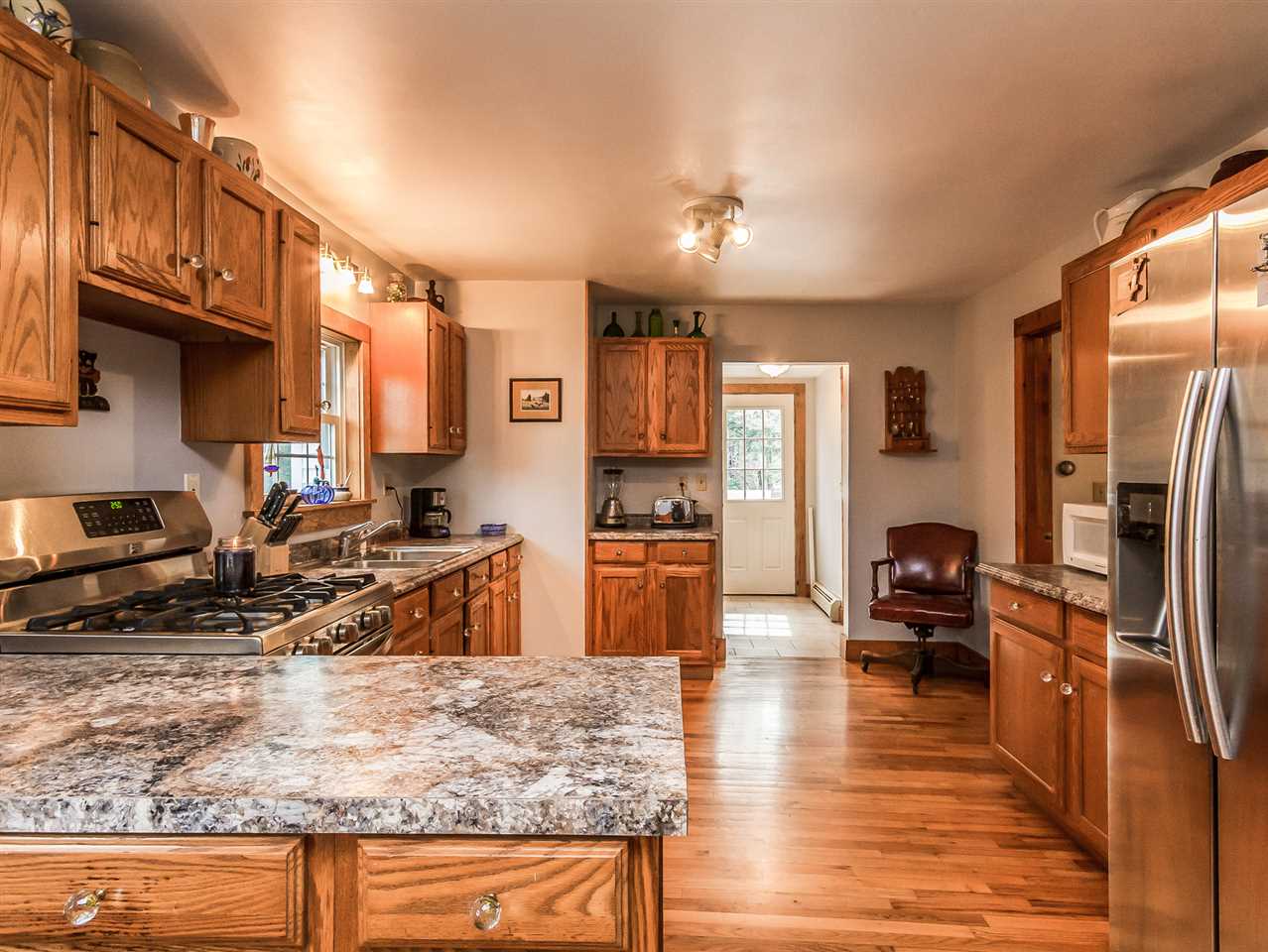 85 Fremont Road Raymond, NH 03077 - Photo 14 of 39