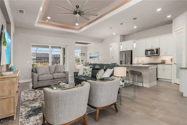 $549,000 | 1210 Southeast 37th Terrace, Cape Coral, FL 33904