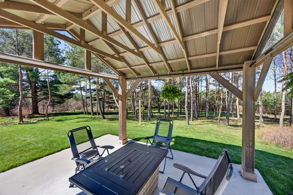 $489,000 | 16537 Mitchell Crk Trail, Big Rapids, MI 49307