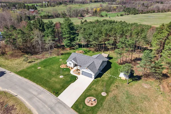$489,000 | 16537 Mitchell Crk Trail, Big Rapids, MI 49307