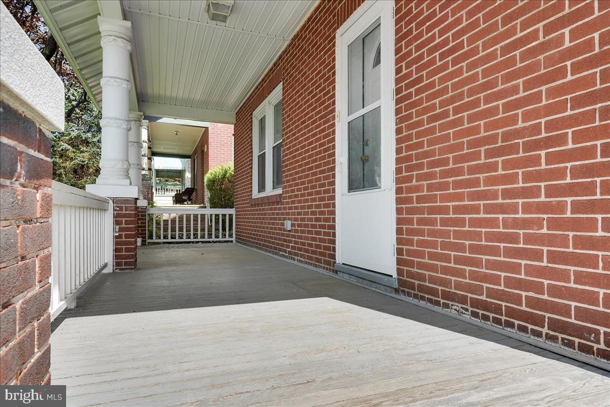 315 Summit Avenue Reading, PA 19607 - Photo 3 of 26