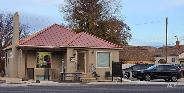 $560,000 | 1216 7th Street South, Nampa, ID 83651