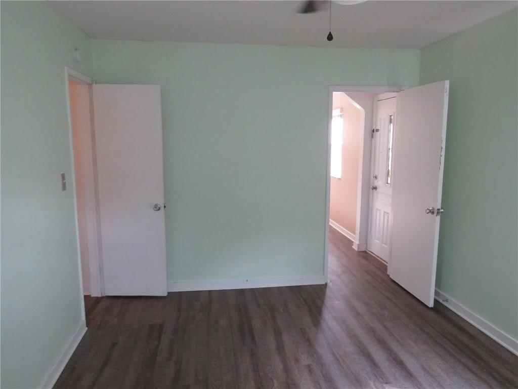 985 McNeilly Road Pittsburgh, PA 15226 - Photo 14 of 32 Gallery Image 14