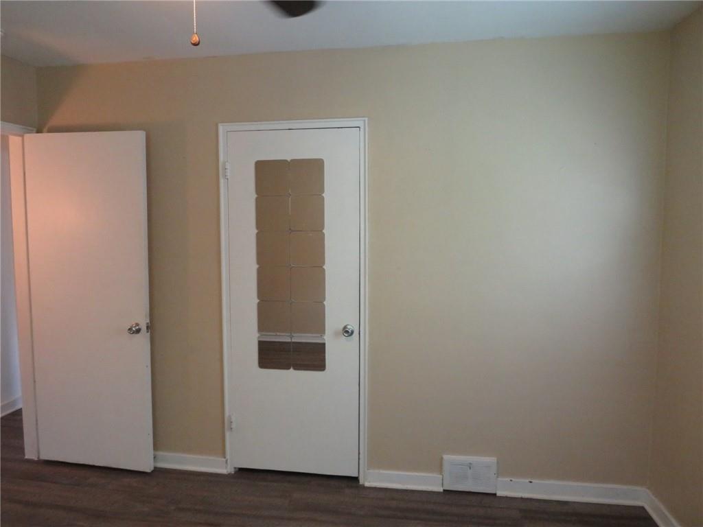 985 McNeilly Road Pittsburgh, PA 15226 - Photo 17 of 32 Gallery Image 17