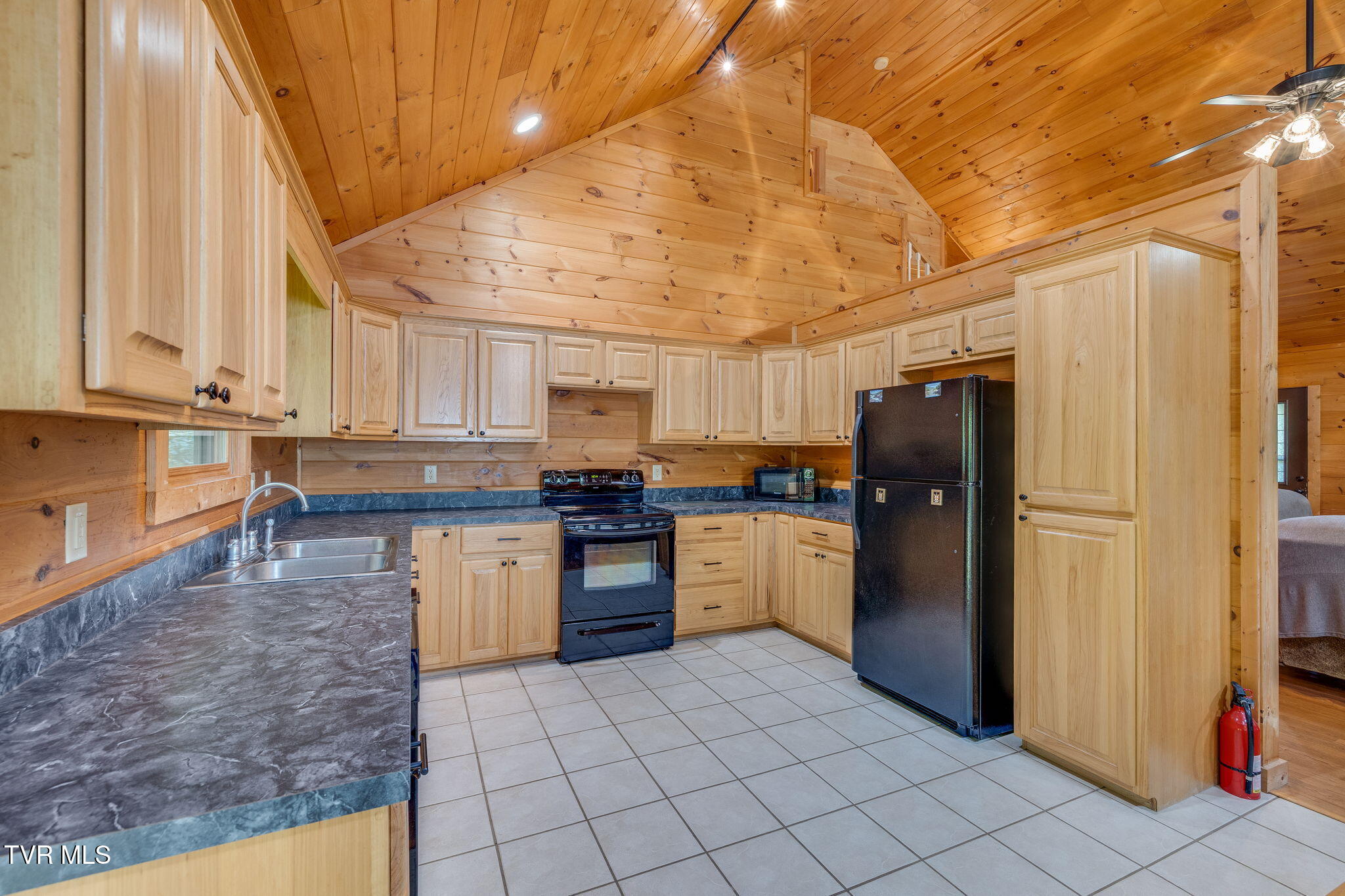 1120 Heaton Branch Road Butler, TN 37640 - Photo 15 of 45 14