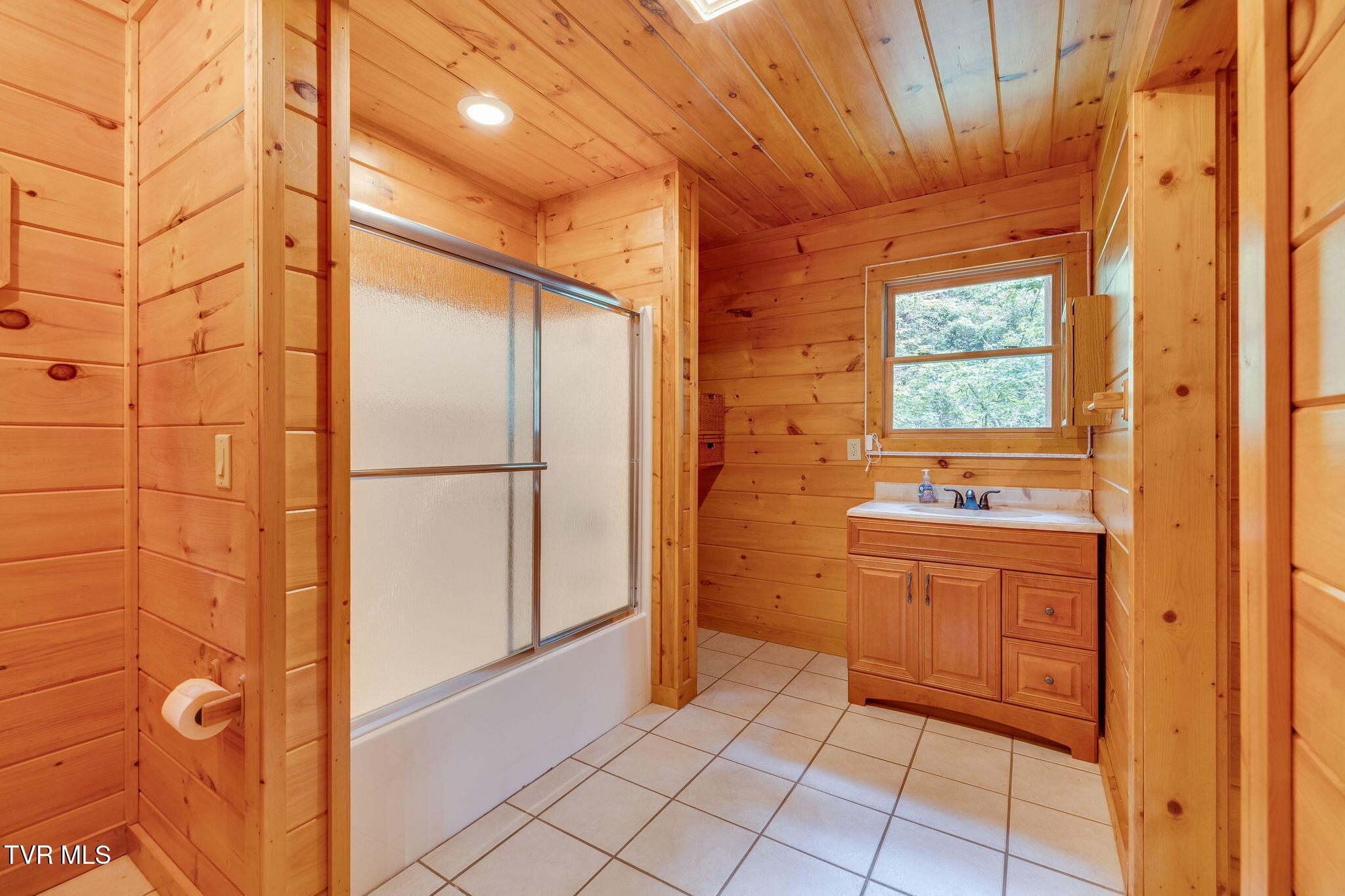 1120 Heaton Branch Road Butler, TN 37640 - Photo 20 of 45 19