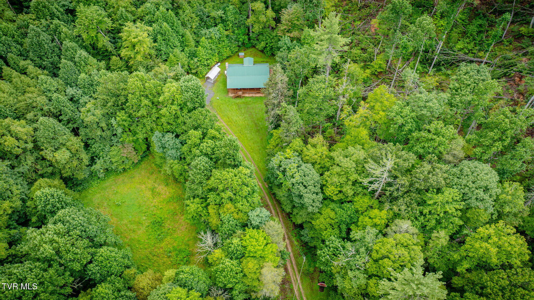 1120 Heaton Branch Road Butler, TN 37640 - Photo 37 of 45 37