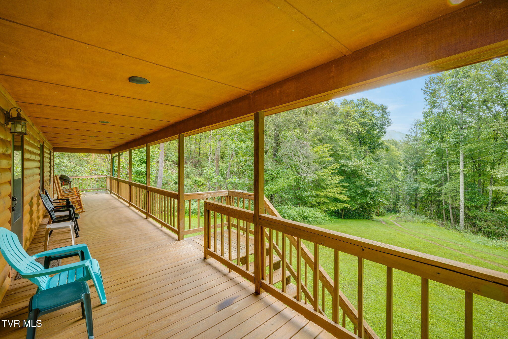 1120 Heaton Branch Road Butler, TN 37640 - Photo 4 of 45 4