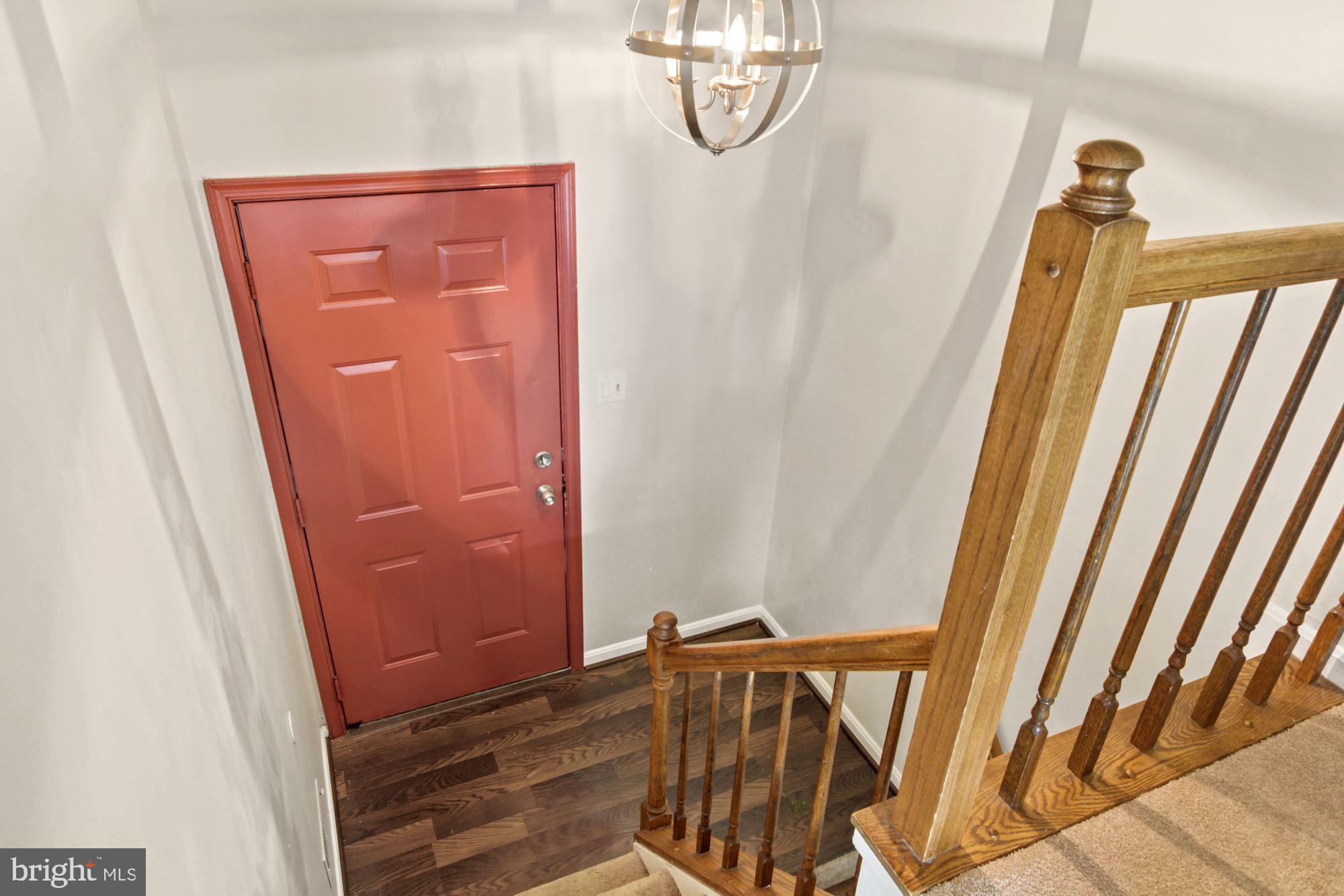 10 Powder View Court Baltimore, MD 21236 - Photo 2 of 36 Foyer