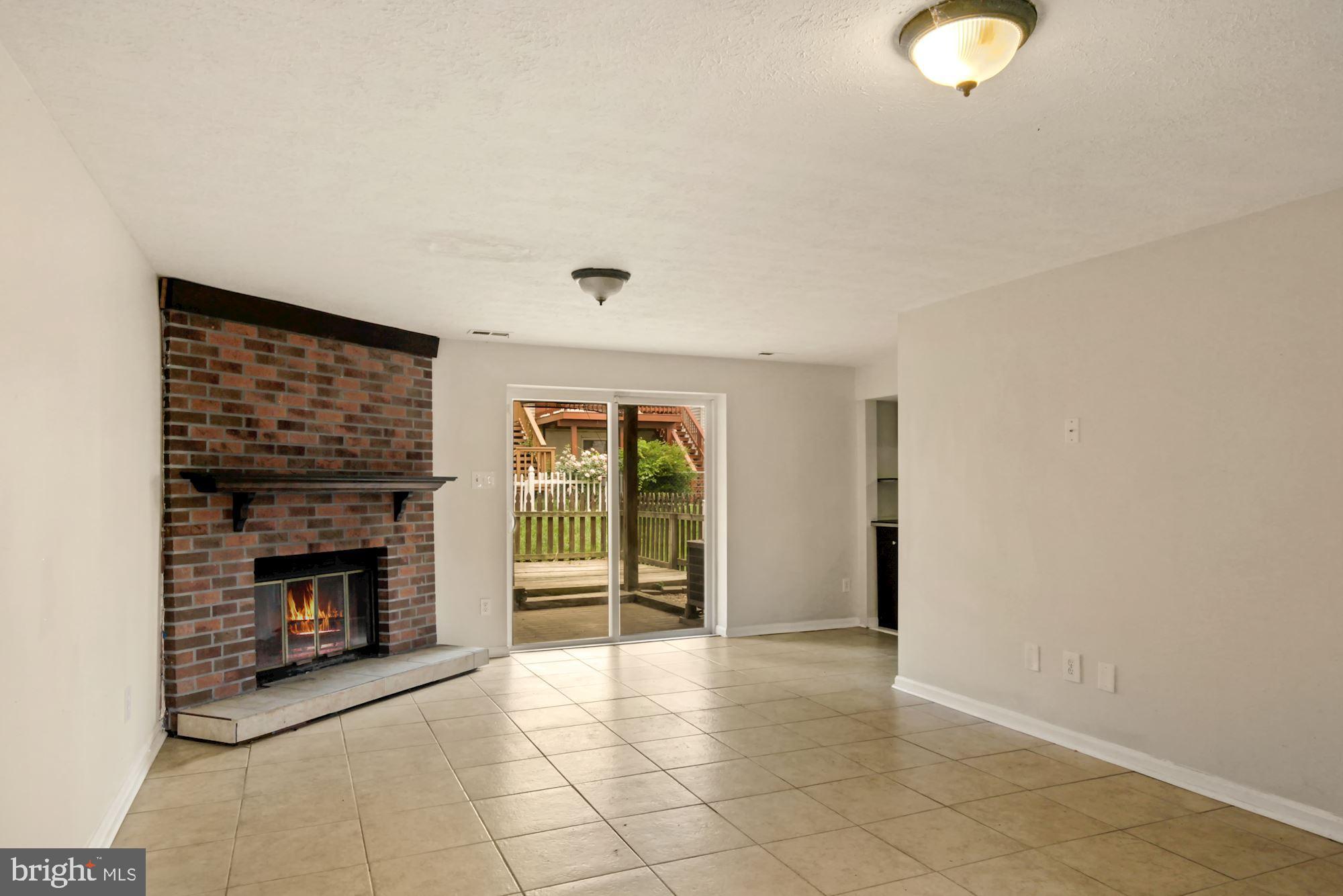 10 Powder View Court Baltimore, MD 21236 - Photo 21 of 36 Family Room